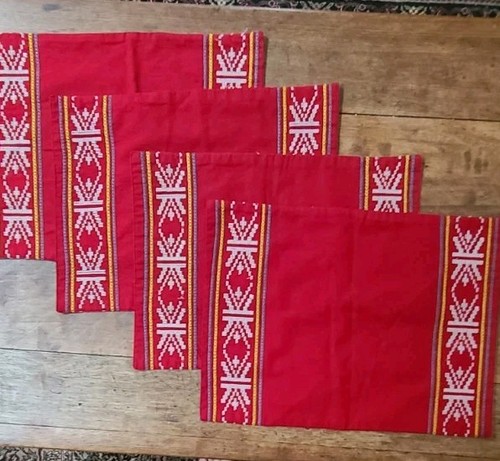 Set vtg red embroidered - set,